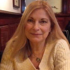 Meet your Posher, Lori